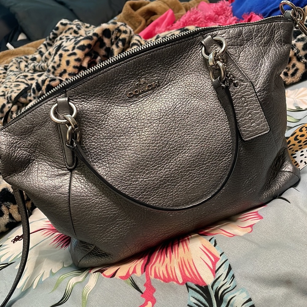 ✨Coach metallic silver crossbody satchel ✨
